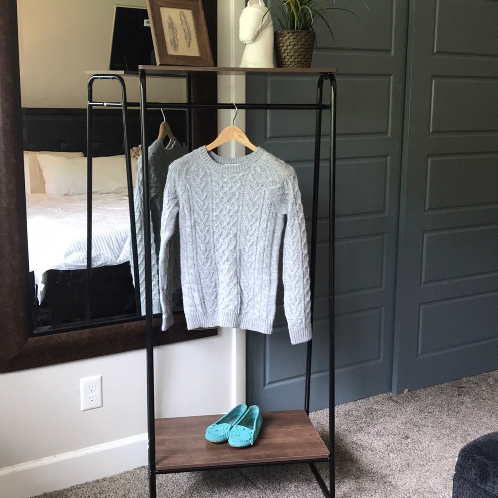 Forever 21 grey chunky cable knit sweater size S